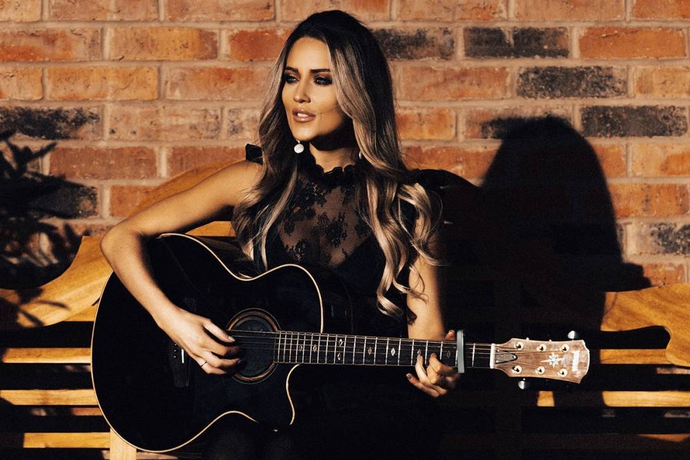 Abigail - Singer / Guitarist